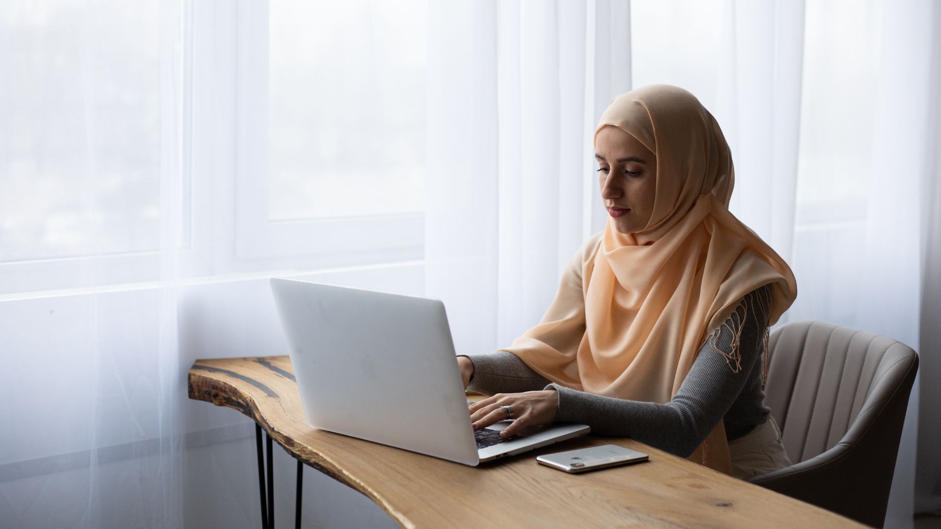 Islamic finance: principles, applications and prospects