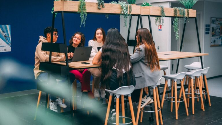 Comparatif : 5 écoles de commerce avec un Programme Grande École d&rsquo;excellence