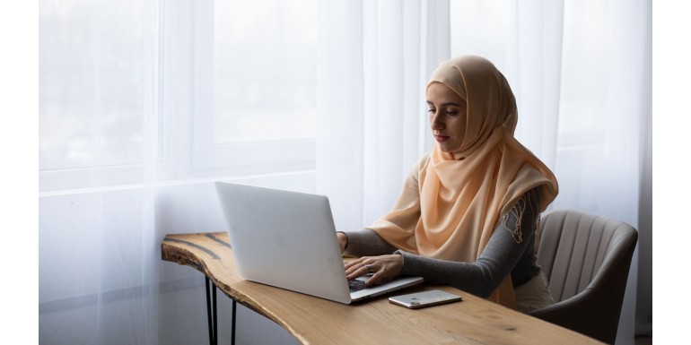 Islamic finance: principles, applications and prospects