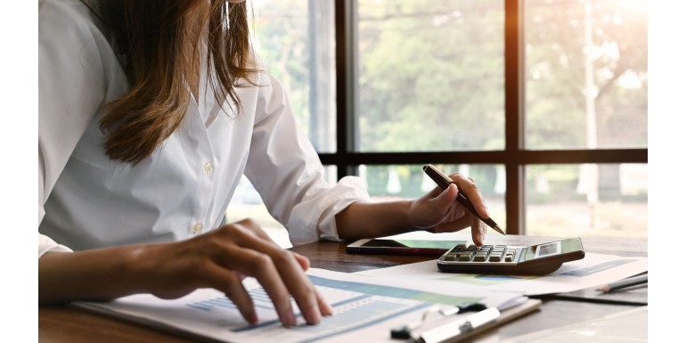 Faire carrière dans la finance : Métiers et formations